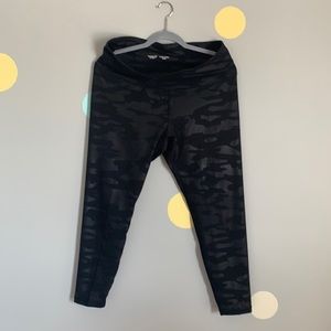 Old Navy Active - Elevate Legging NWOT - Size XL